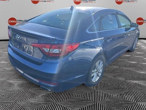 Used 2015 Hyundai Sonata SE w/ Option Group 09 FWD image 4