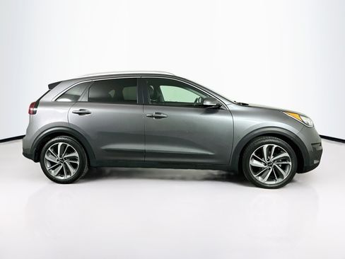Used 2018 Kia Niro Touring FWD image 10