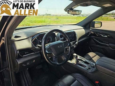 Used 2023 Chevrolet Traverse RS AWD/4WD image 10