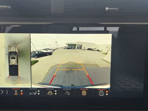 Used 2025 GMC Sierra 3500 Denali w/ Denali Reserve Package image 27