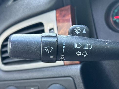 Used 2011 Chevrolet Silverado 2500 LTZ w/ LTZ Plus Package image 34