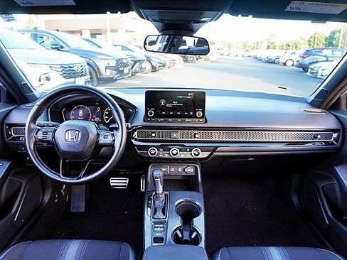 Used 2025 Honda Civic Sport image 17