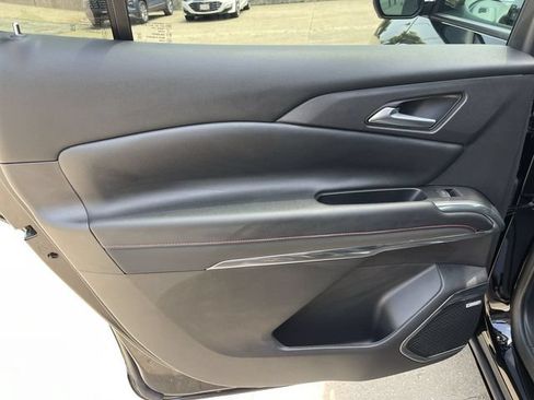 Used 2024 Chevrolet Traverse RS AWD/4WD image 12