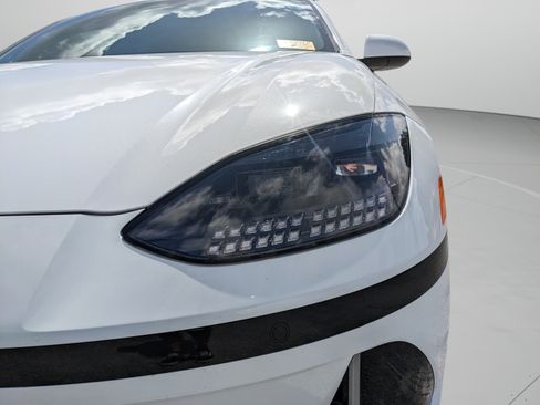 Used 2023 Hyundai Ioniq 6 SE RWD image 38