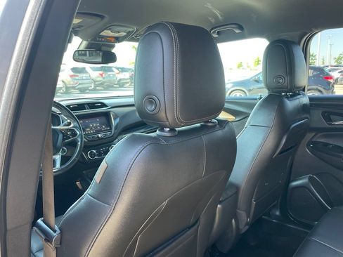 Used 2023 Chevrolet TrailBlazer ACTIV w/ Technology Package AWD/4WD image 23