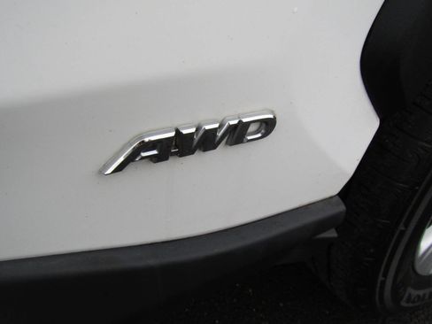 Used 2021 Toyota RAV4 LE image 35