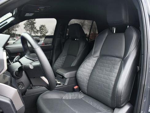 Used 2025 Toyota 4Runner TRD Sport Premium image 9