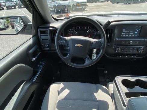 Used 2019 Chevrolet Silverado 1500 Custom w/ Custom Convenience Package AWD/4WD image 29