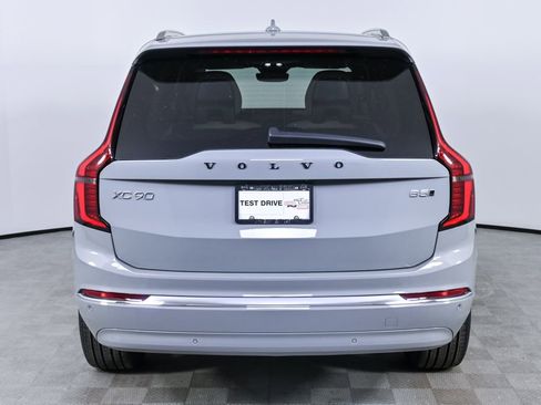 New 2026 Volvo XC90 B5 Core image 28