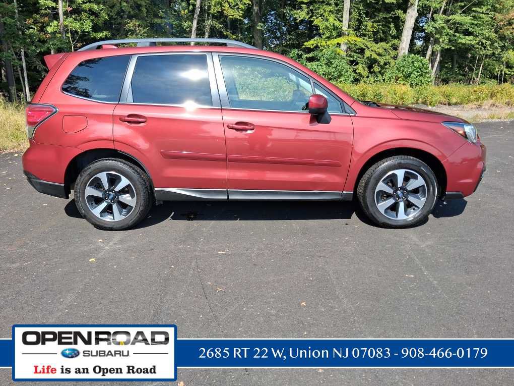 Used 2017 Subaru Forester 2.5i Limited AWD/4WD image 2