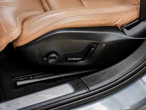 Used 2017 Volvo S90 T6 Inscription w/ Vision Package image 43