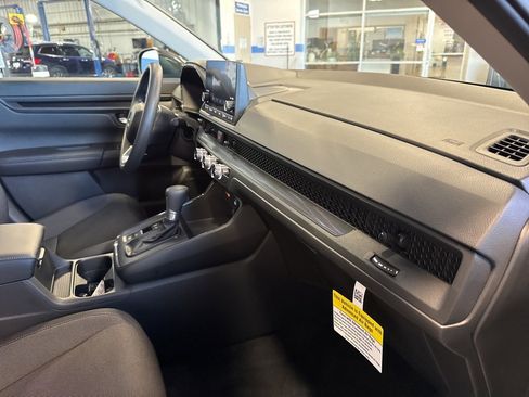 New 2025 Honda CR-V LX image 28
