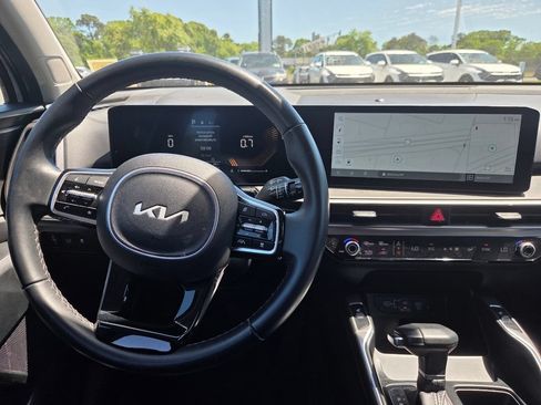 Used 2025 Kia Sorento X-Line EX AWD/4WD image 13