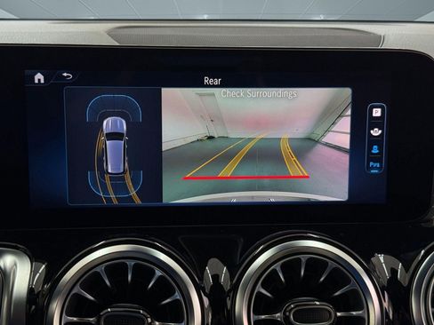 Certified 2025 Mercedes-Benz GLB 250 image 29