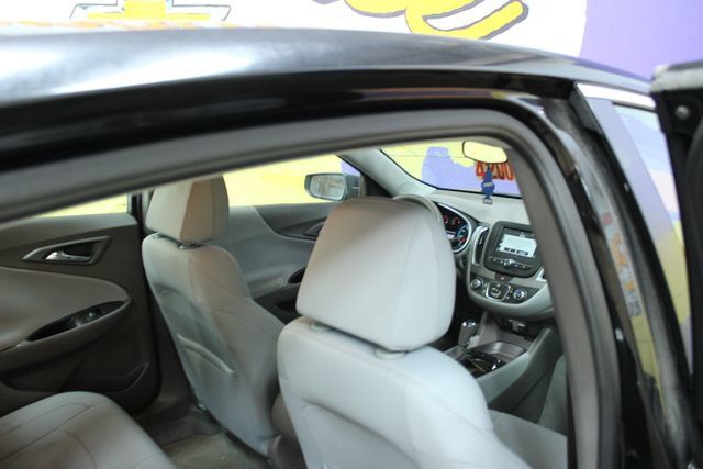 Used 2016 Chevrolet Malibu LS FWD image 10