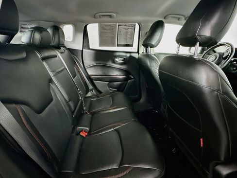 Used 2018 Jeep Compass Trailhawk w/ Leather Interior Group AWD/4WD image 30