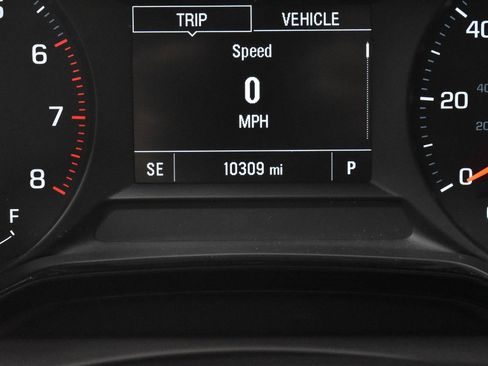 Used 2024 Chevrolet Trax LS w/ LS Convenience Package FWD image 23