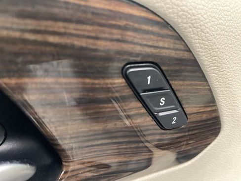 Used 2021 Chrysler Pacifica Limited w/ Premium & Safety Sphere Group AWD/4WD image 19