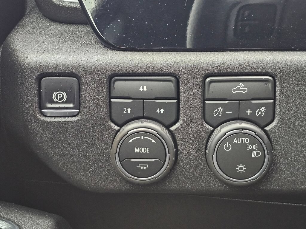 Certified 2026 Chevrolet Silverado 2500 LT AWD/4WD image 19