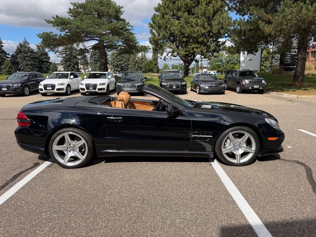 Used 2012 Mercedes-Benz SL 550 image 9