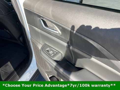 Certified 2024 Jeep Grand Cherokee Altitude image 16