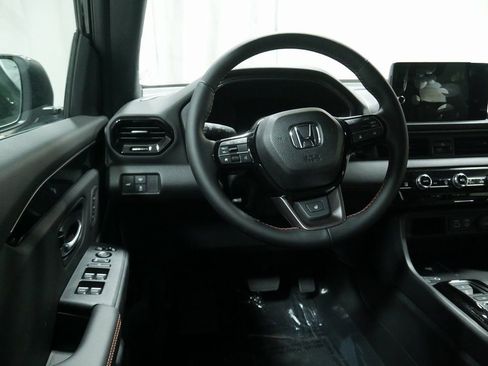 New 2025 Honda Pilot TrailSport image 33