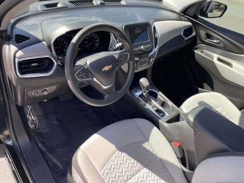 Used 2024 Chevrolet Equinox LS w/ Driver Confidence II Package FWD image 17