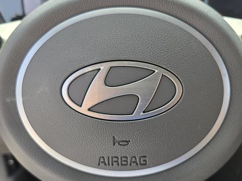 Used 2024 Hyundai Elantra Blue FWD image 26