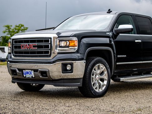 Used 2015 GMC Sierra 1500 SLT w/ SLT Crew Cab Value Package AWD/4WD image 16