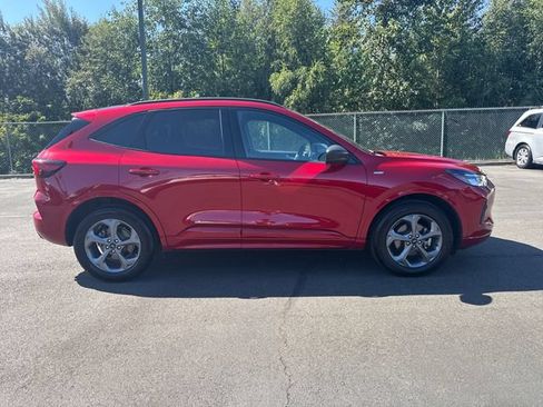Used 2023 Ford Escape ST-Line w/ Tech Pack #1 AWD/4WD image 8