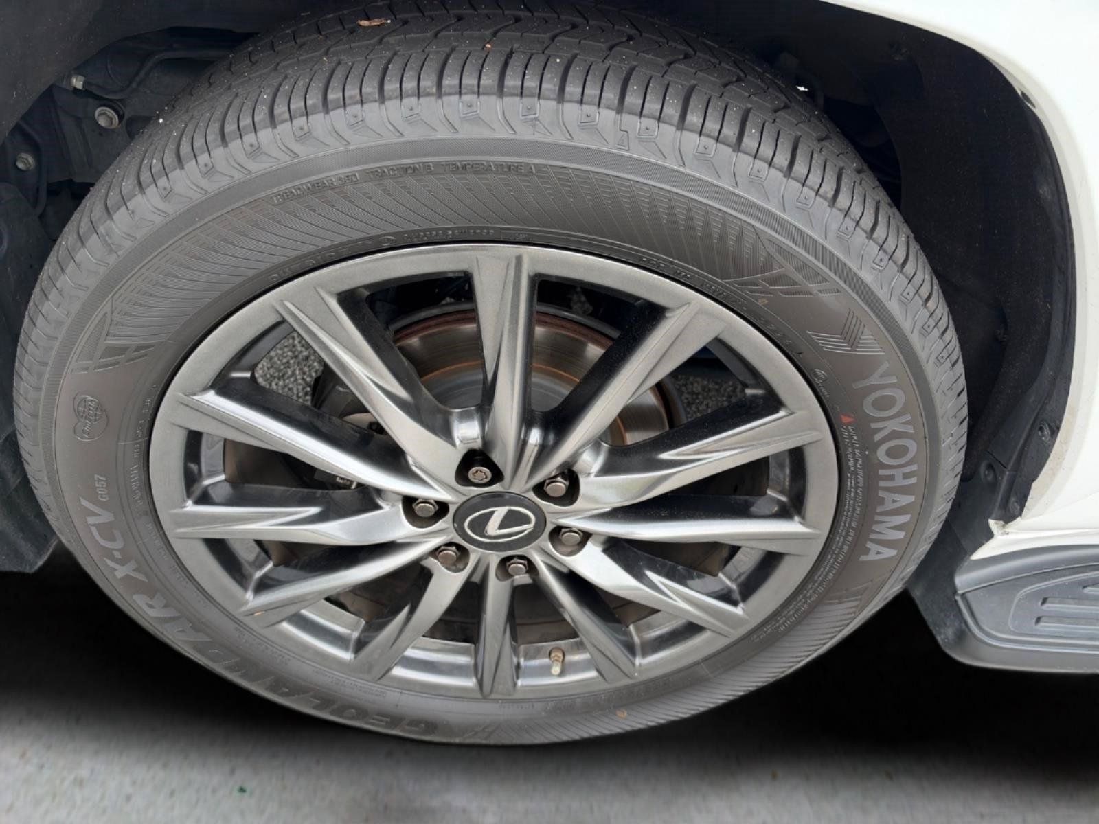 Used 2023 Lexus LX 600 F Sport w/ Accessory Package (Z1) AWD/4WD image 21