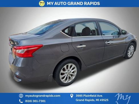 Used 2019 Nissan Sentra SV image 7
