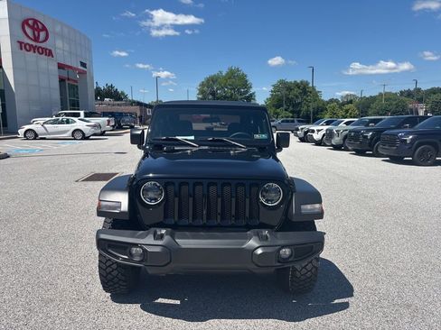 Used 2023 Jeep Wrangler Sport AWD/4WD image 10