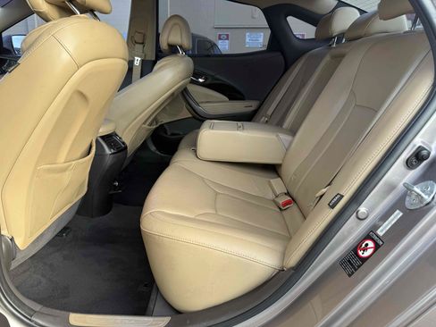 Used 2013 Hyundai Azera w/ Technology Pkg FWD image 14