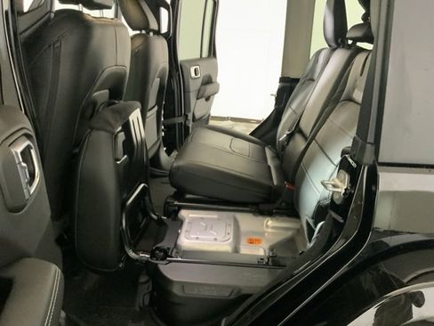 Used 2022 Jeep Wrangler Unlimited Sahara 4xe w/ Cold Weather Group image 30