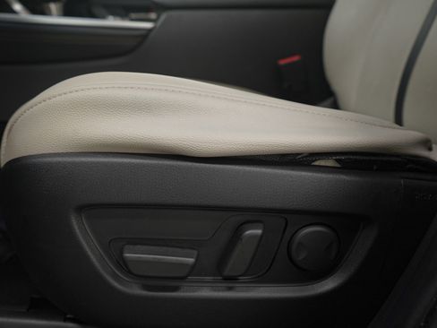 Certified 2024 MAZDA CX-90 Plug-In Hybrid w/ Premium Pkg image 28