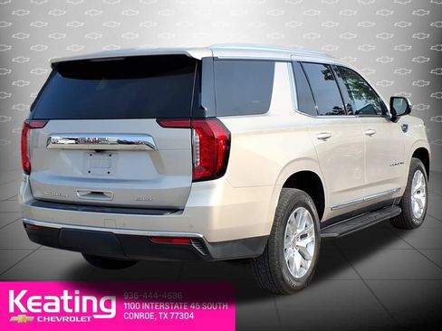 Used 2024 GMC Yukon SLT w/ SLT Luxury Package RWD image 6