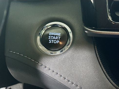 Used 2023 Toyota Highlander LE image 20