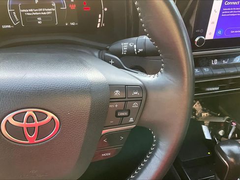 Used 2025 Toyota Camry SE FWD image 22