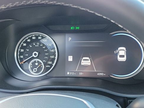 Certified 2026 Genesis G70 2.5T RWD image 11