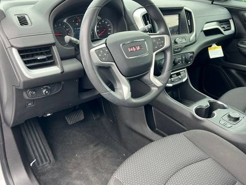 Certified 2024 GMC Terrain SLE w/ Driver Convenience Package AWD/4WD image 16