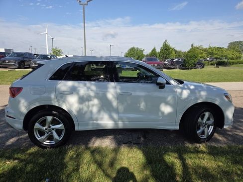 Used 2020 Audi Q3 2.0T Premium Plus AWD/4WD image 17