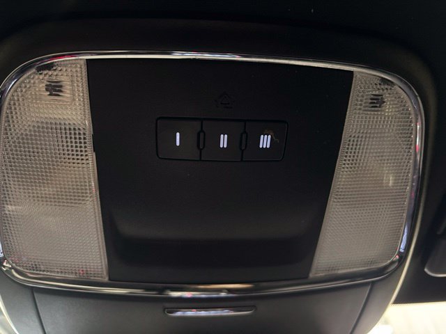 Used 2018 Dodge Charger R/T RWD image 28