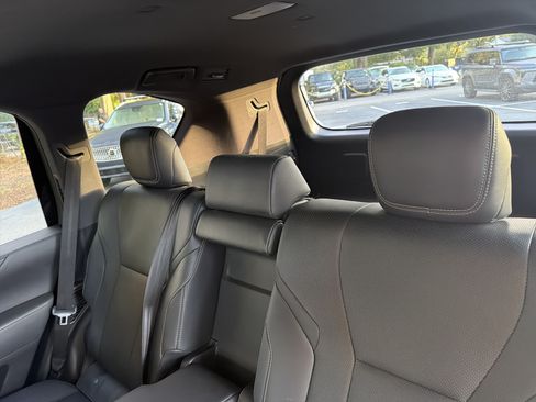 Used 2022 Lexus LX 600 4WD w/ Interior Upgrade Package image 31