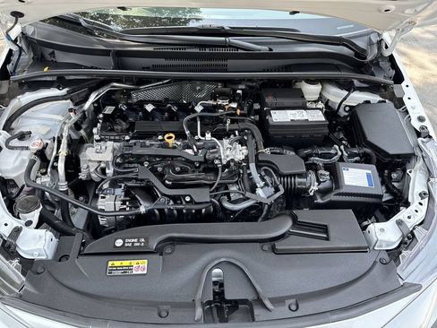 Used 2025 Toyota Corolla LE FWD image 6