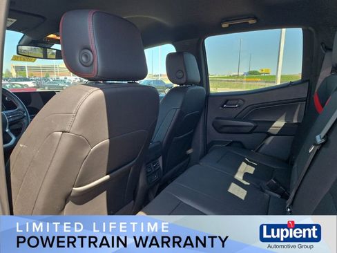 Used 2023 Chevrolet Colorado Z71 w/ Z71 Convenience Package 2 AWD/4WD image 14
