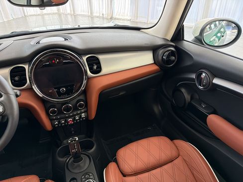 Certified 2024 MINI Cooper S FWD image 32
