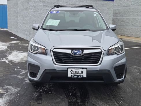 Used 2020 Subaru Forester Premium image 4