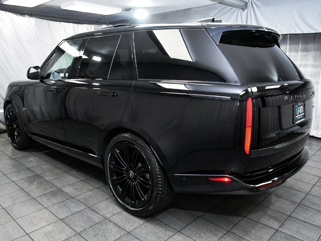 Used 2023 Land Rover Range Rover SE AWD/4WD image 4