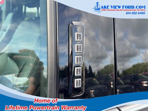 Used 2022 Ford F150 Lariat AWD/4WD image 16